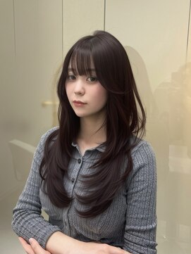 スリー(THREE) 大人可愛いザクザクレイヤー