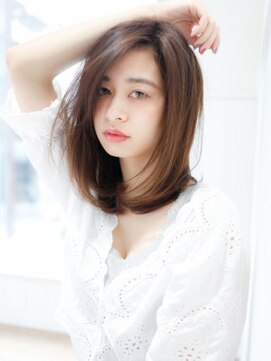 ネオリーブ クーロ(Neolive curro) まとまる♪結べる♪鎖骨ミディ