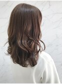 くせ毛カバーのふんわりセミロング