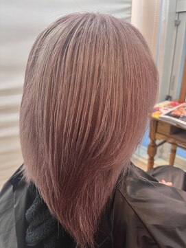 ヘアーリゾートガーデン 南柏店(Hair Resort Garden) 前下がりウルフ×ホワイトピンクベージュ