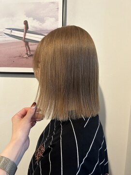 マリン(Marine) 20代30代ミルクティーベージュボブスタイル