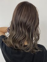 キノ(kino)&nbsp;ミディアム×ミルクティハイライト