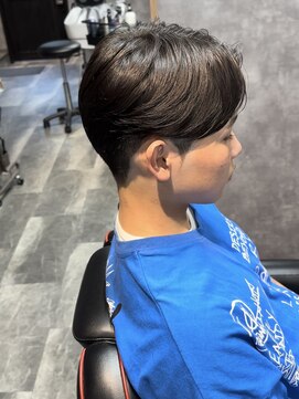 スウェルホワイト(SWELL WHITE) 曲がる縮毛矯正で作る　毛流れセンターパート福岡メンズ縮毛矯正