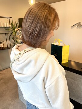 メデル(mederu) ケアブリーチミルクティーベージュカラーハイトーンカラー透明感