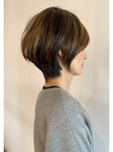 コンパクトショート×白髪ぼかしハイライト
