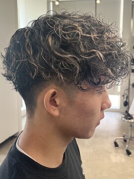 フィフス 天神大名(fifth) 福岡大名スペインカールラルフカールビジネスヘア外国人風パーマ