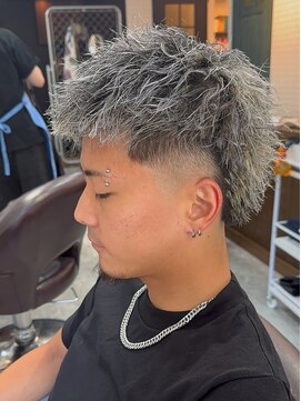 ツイストパーマ×ホワイトメッシュ×マレット　京都　山科