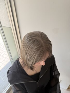 ムーム(Momb) 透明感カラー