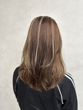 アース 新越谷店(HAIR&MAKE EARTH) レイヤーカット×立体感ハイライト