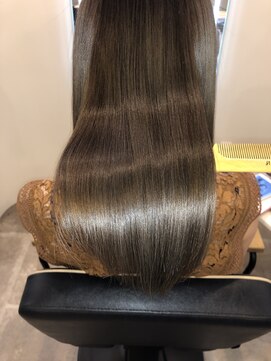 アールサロン アオヤマ(Rr SALON AOYAMA) サファイアストレート