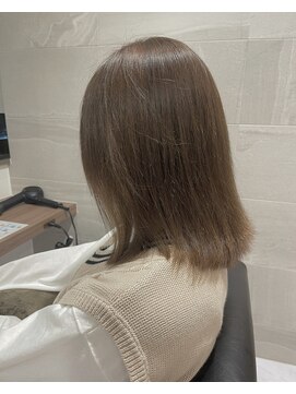 ピアーネ(PIANE) 今流行りのベージュカラー♪