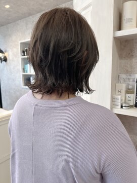 キャアリー(Caary) 福山市美容室Caary人気 レイヤーウルフミディアムくすみカラー