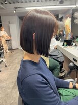 アイユー(ii+U)&nbsp;前下がりボブ　艶髪　シースルーバング　髪質改善トリートメント