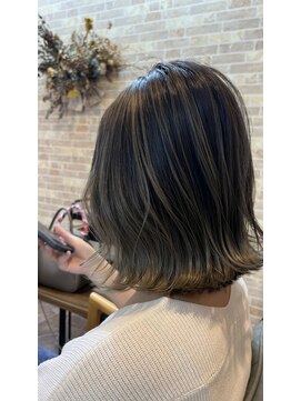 ロッカ(ROCCA..) ナチュラルバレイヤージュ☆