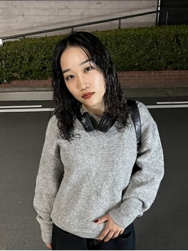 ヘアー アイス 御器所本店(HAIR ICI) 周りと差をつけるロングパーマ♪センター分け強めパーマ