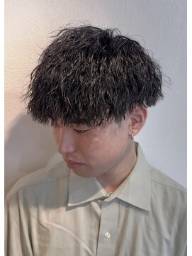 リヴ オオサカ(LIV OSAKA) ツイストスパイラル　ツイスパ　マッシュ　縦落ちパーマ