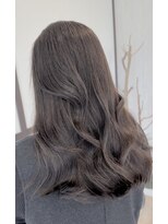 タブーセントラル(TABOO Central)&nbsp;ブリーチなしダブルカラーでつくるグレージュ