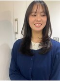 面長さんから卵形さん丸顔さんにも似合うレイヤーミディ