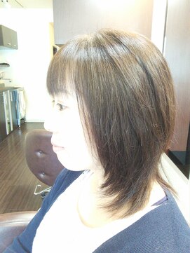 ヘアメイク ビス(Hair Make Bis.) 大人のセミロングスタイル