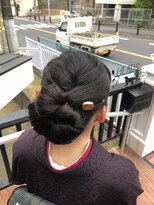 ヘッズ(HEADS)&nbsp;落ち着いたアップスタイル