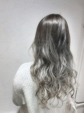 フェリア 渋谷(Feria) ≪filo by Feria渋谷≫アッシュシルバー☆