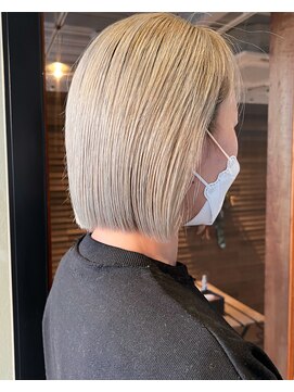 ブリック(BRICK.S) ハイトーンボブ