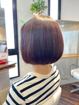 アトリエアルシュ(atelier ARCHE) くせ毛も天然100％ヘナで髪質改善してツヤボブに