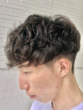 フゥ 宇都宮(FeU) ソフトスペインカール/スペインカール/メンズパーマ/フェード