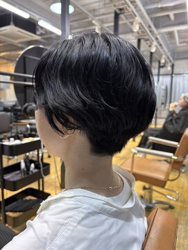 グロウ 丸の内(GLOW) ハンサムショート