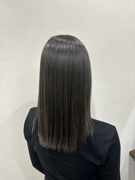 ベルポ(Bellpo) 透明感たっぷりの暗髪☆オリーブグレージュ 20代/30代/個室/浦和