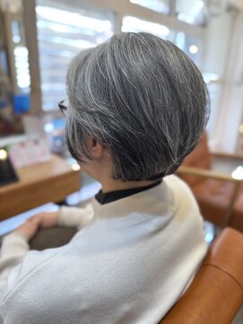 ハル(HARU) 丸みショートボブ