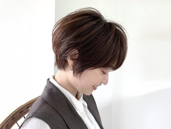 個室サロン taw表参道 白髪ぼかし/脱白髪染め/デトックス頭皮ケア/ハイライト【タウ】