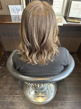 髪の美院 シャルマン ビューティー クリニック(Charmant Beauty Clinic) ミディアムスタイル