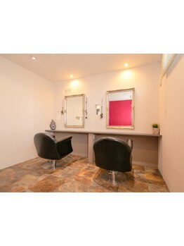 こだわりのプライベート空間で至福のサロンタイムを♪その居心地の良さにまた【Noa】に来たくなる◆