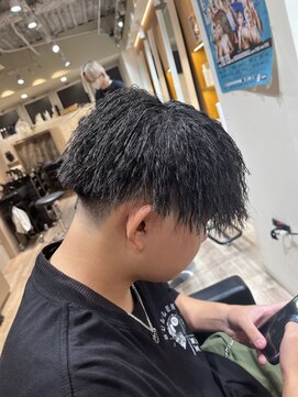 ルースト 渋谷店(ROOST) [周りと差を出すスタイル]パイルツイスト