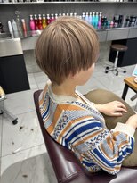 ヘアーエバリーズ(hair Everies) マッシュショート × ミルクティーベージュ