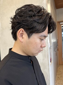 エリマバイフィフス 調布(elima by fifth) 調布メンズパーマニュアンスパーマフェザーパーマセンターパート