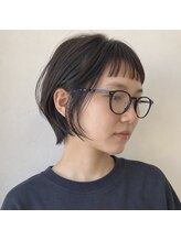 アンリエラ(Unliera) 30代女性人気/くびれショート/オン眉/暗髪/透明感カラー