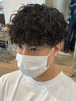 フィフス 大分(fifth)&nbsp;大分ツイストスパイラルパーマメンズカットラウンドマッシュ強め