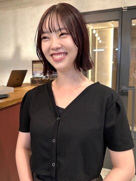 アトリエ タキ(atelier.taki) 外ハネ 顔周りレイヤー アッシュブラウン くびれヘア