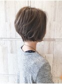 ショートボブ×モーブグレージュ