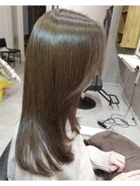プリームヘアーホワイト(Pleame hair WHITE) オリーブグレージュ