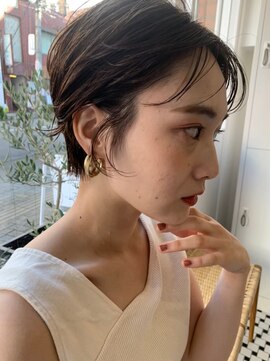 ローウェ 名駅(Louwe) 透明感オリーブアッシュひし形シルエット[名駅/名古屋駅前]