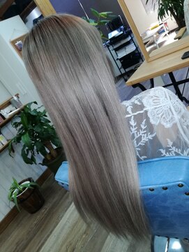 ヘアー デザイン アトリエ ニゴ(hair desing atelier 25) グレージュカラー☆エクステ