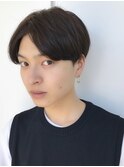 韓国風センターパートセンター分けツーブロック刈り上げ