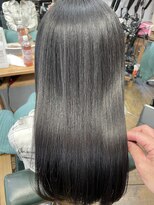 クオーレ(CUORE) ドライヤーで乾かしただけで綺麗ににまとまる縮毛矯正