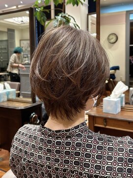 ビュートリアム 梅田(BEAUTRIUM) ショートカット/くせ毛ショート/大人ショート/茶屋町/梅田/大阪