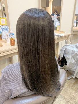 アルターリール(aL ter Rire) ホワイトグレージュ/ミニウルフ/チェリーブラウン/鎌取/福原遼華