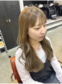 ミントベージュ