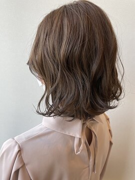 ハグヴィアン(HUG BIEN) 脱黒髪！！！ベージュ系透明感アップ(^^)